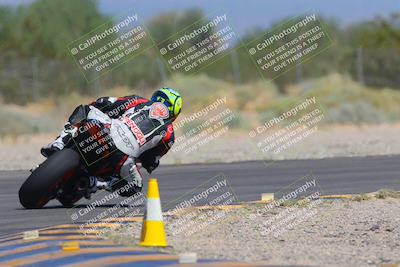 media/Sep-25-2023-Moto Forza (Mon) [[81ffa65e0a]]/A Group/Session 4 (Turn 2 Backside)/